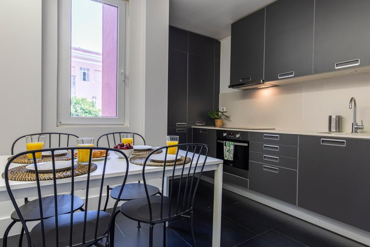 32 -Lovely 2 Bedroom Apt In Principe Real Lissabon Exterior foto