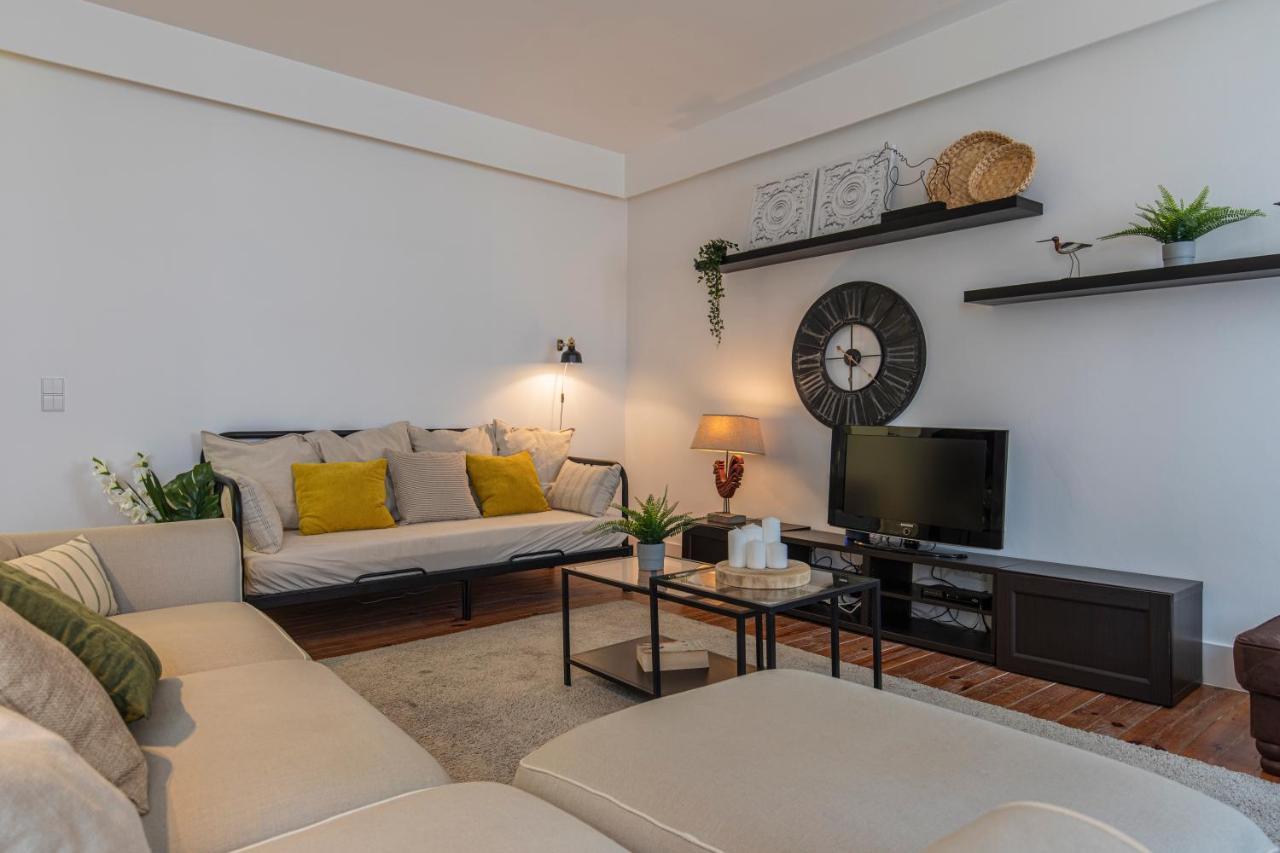 32 -Lovely 2 Bedroom Apt In Principe Real Lissabon Exterior foto