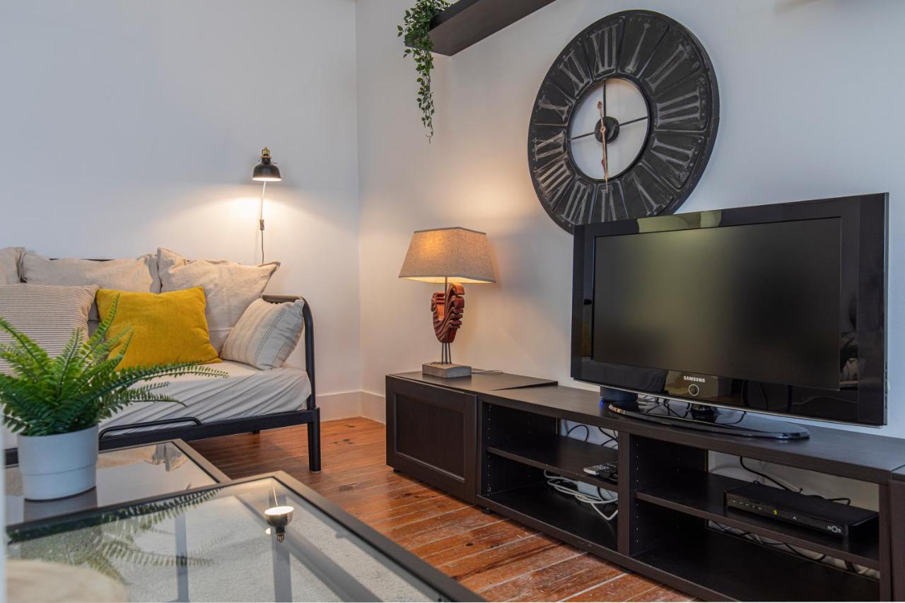 32 -Lovely 2 Bedroom Apt In Principe Real Lissabon Exterior foto